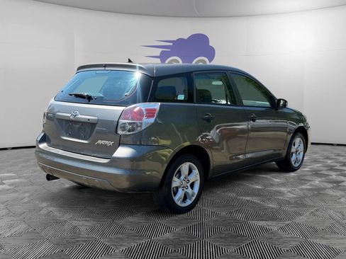 Used 2008 Toyota Matrix XR FWD image 5
