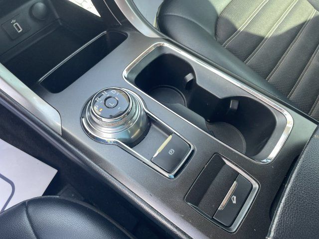 Used 2017 Ford Fusion SE w/ Equipment Group 201A FWD image 21