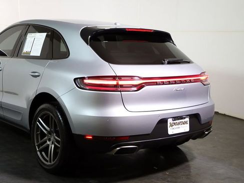 Used 2020 Porsche Macan AWD/4WD image 11