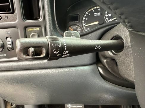 Used 2002 Chevrolet Silverado 2500 LS AWD/4WD image 27