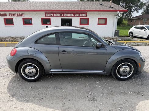 Used 2012 Volkswagen Beetle 2.5 FWD image 2