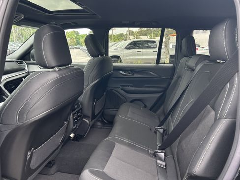New 2026 Jeep Grand Cherokee Laredo X AWD/4WD image 31