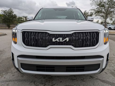 New 2025 Kia Telluride EX image 3