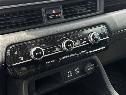 Used 2023 Honda Pilot EX-L image 15
