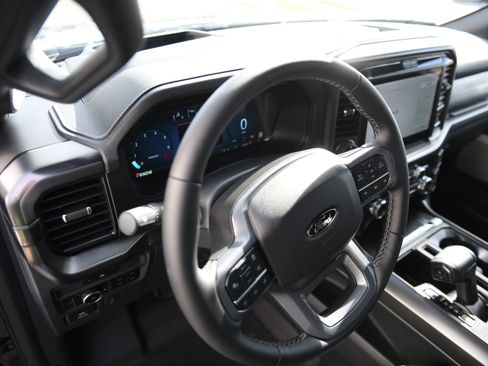 New 2025 Ford F150 Lariat w/ Equipment Group 502A High image 31