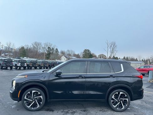 Used 2022 Mitsubishi Outlander ES image 7