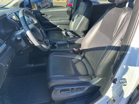 Used 2023 Honda Odyssey Sport image 11