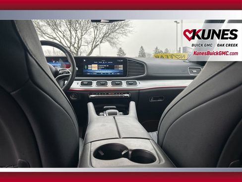 Used 2025 Mercedes-Benz GLS 450 4MATIC image 24