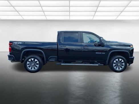 Used 2022 Chevrolet Silverado 2500 Custom w/ Custom Convenience Package AWD/4WD image 10