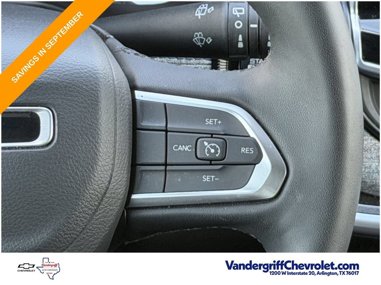 Used 2025 Jeep Compass Latitude w/ Sun & Sound Group AWD/4WD image 14
