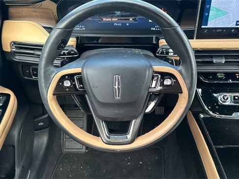 Used 2023 Lincoln Corsair Reserve w/ Equipment Group 201A image 14