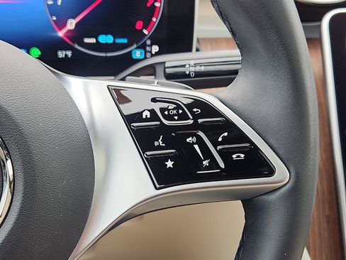 Used 2022 Mercedes-Benz C 300 4MATIC Sedan image 25