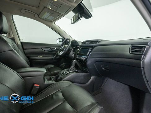 Used 2019 Nissan Rogue SL w/ Premium Package AWD/4WD image 40