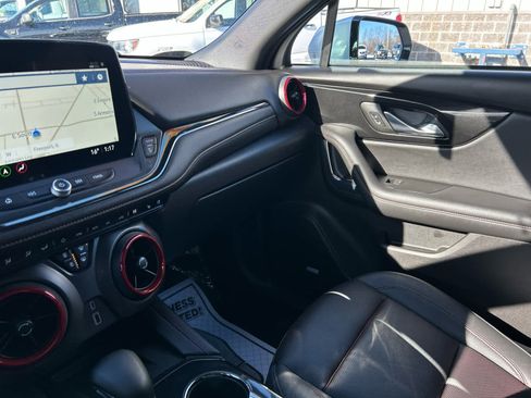 Used 2024 Chevrolet Blazer RS w/ Enhanced Convenience Package image 21