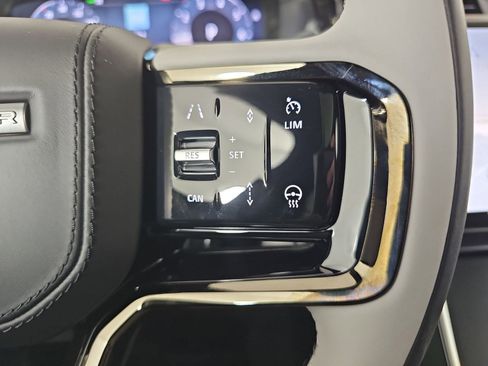 Used 2026 Land Rover Range Rover Velar Dynamic SE image 17