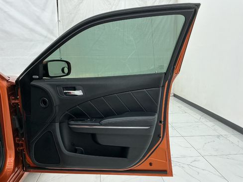 Used 2011 Dodge Charger R/T RWD image 19
