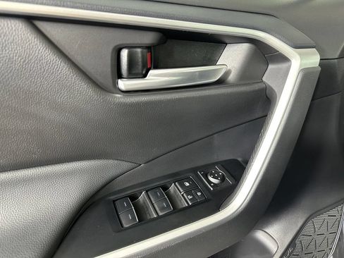 Used 2025 Toyota RAV4 XLE w/ Convenience Package AWD/4WD image 27