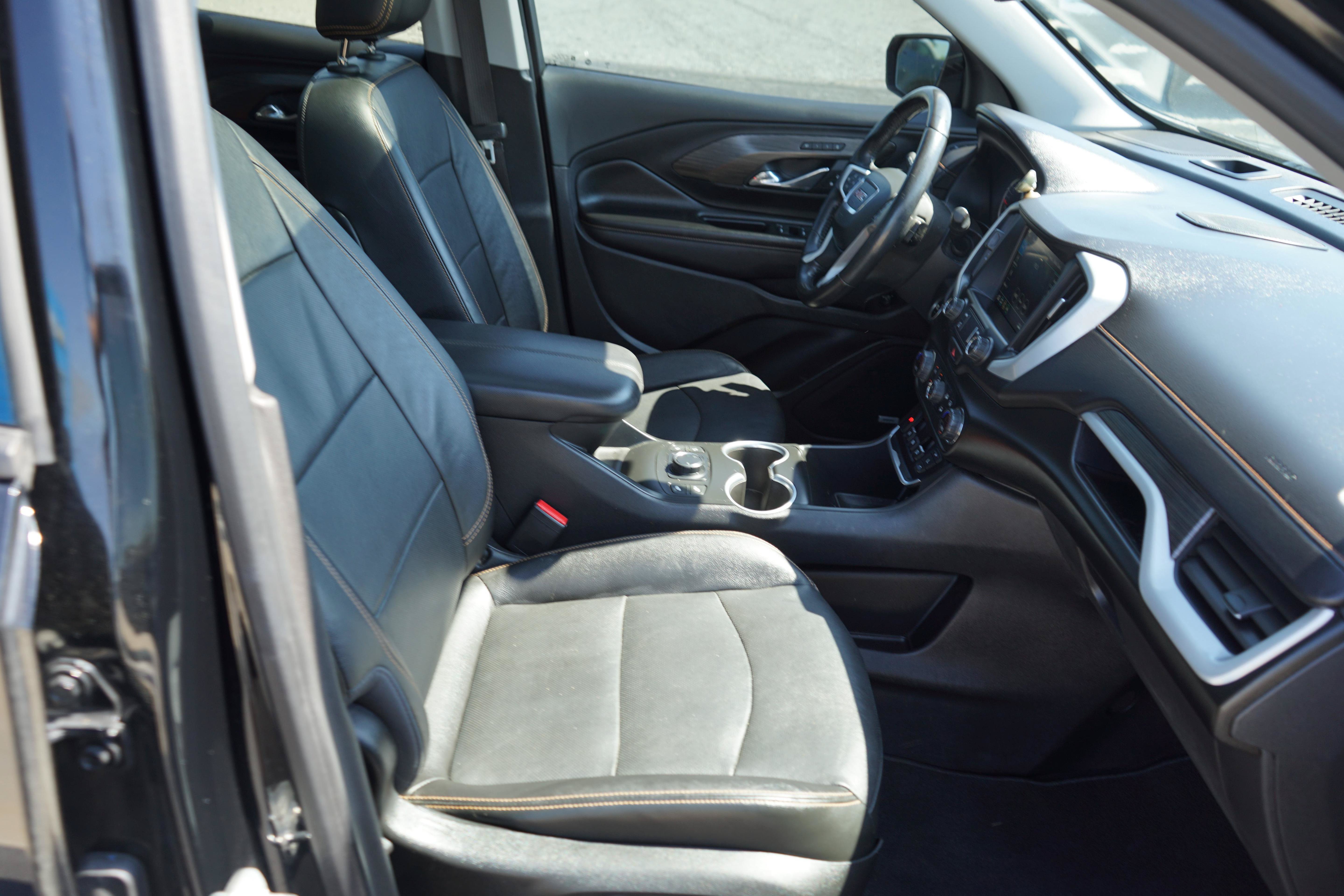 Used 2020 GMC Terrain SLT w/ Preferred Package FWD image 26