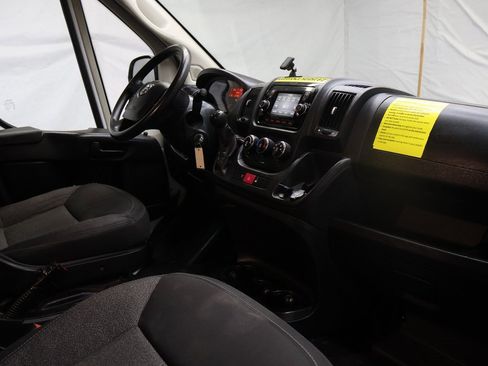 Used 2018 RAM ProMaster 2500 image 11