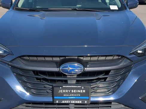 Used 2025 Subaru Legacy Premium AWD/4WD image 9