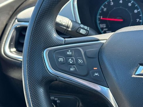 Used 2020 Chevrolet Equinox LS FWD image 11