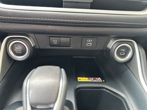 Used 2024 Toyota Grand Highlander Platinum image 37