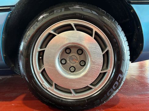 Used 1987 Chevrolet Corvette Convertible image 27