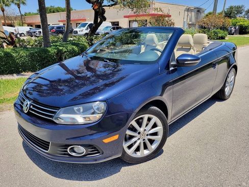 Used 2012 Volkswagen Eos Komfort FWD image 5