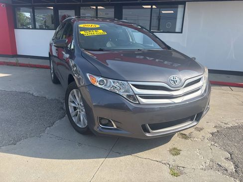Used 2015 Toyota Venza LE AWD/4WD image 26