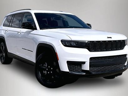 Used 2023 Jeep Grand Cherokee L Laredo