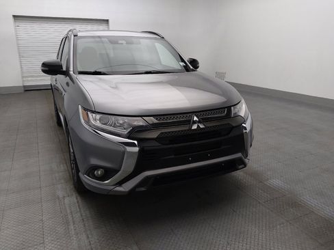 Used 2021 Mitsubishi Outlander LE image 14