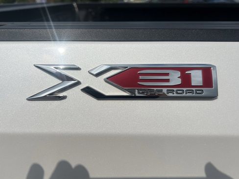 Used 2022 GMC Sierra 1500 SLT image 10