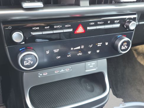 New 2026 Hyundai Ioniq 9 SE AWD/4WD image 34