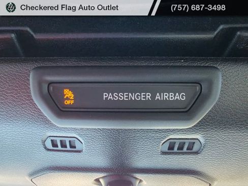 Used 2019 Jeep Wrangler Unlimited Sport image 11