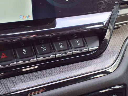 Used 2023 Chevrolet Silverado 1500 ZR2 w/ Technology Package image 25