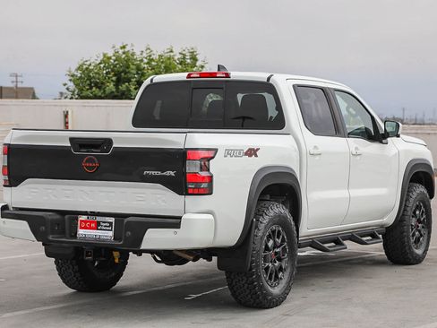Used 2022 Nissan Frontier PRO-4X w/ Pro-4X Premium Package AWD/4WD image 5