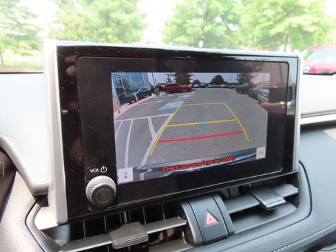 Used 2024 Toyota RAV4 XLE w/ Weather Package AWD/4WD image 22