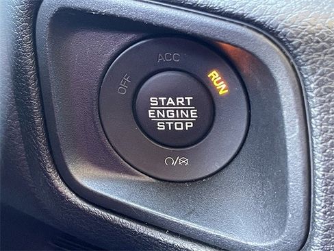 Used 2024 Jeep Wrangler Unlimited image 25