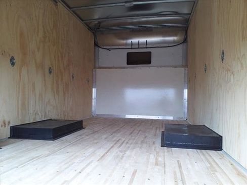 New 2024 Chevrolet Express 4500 4500 Series w/ Power Convenience Package image 10