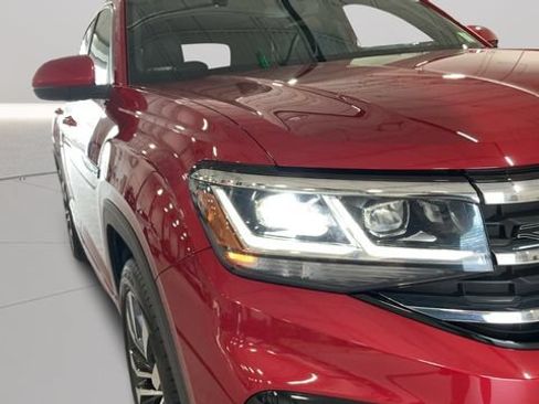 Used 2020 Volkswagen Atlas Cross Sport SEL R-Line AWD/4WD image 40