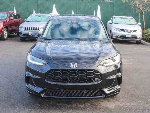 Used 2024 Honda HR-V EX-L image 2