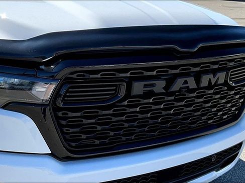 Used 2025 RAM 1500 Big Horn AWD/4WD image 36