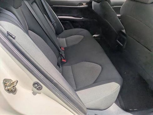 Used 2020 Toyota Camry LE FWD image 17
