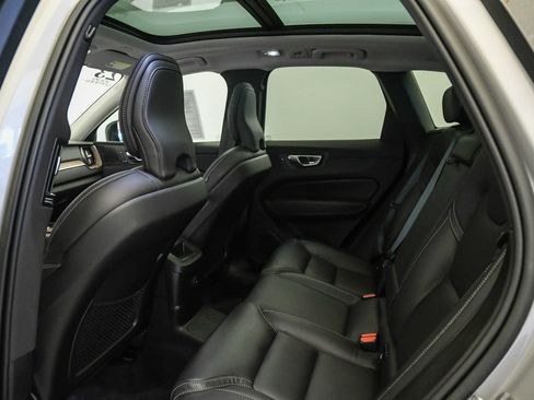 Certified 2023 Volvo XC60 T8 Ultimate AWD/4WD image 19