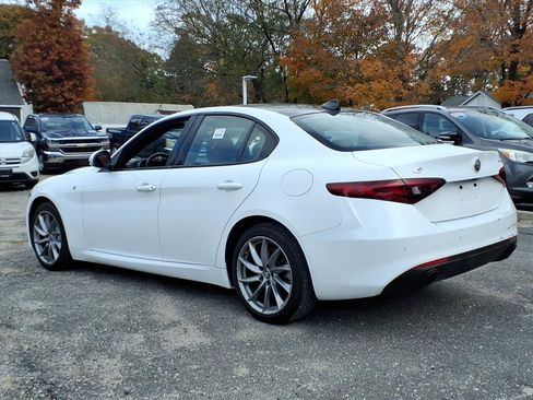 Used 2022 Alfa Romeo Giulia Ti image 7