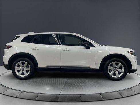Used 2024 Honda Prologue EX image 6