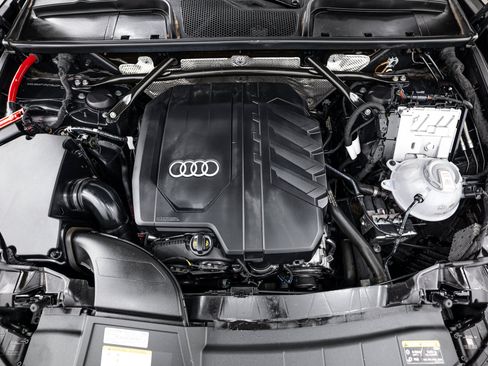 Certified 2023 Audi Q5 2.0T Premium w/ Convenience Package AWD/4WD image 22