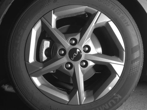 Used 2025 Kia K4 LXS image 12