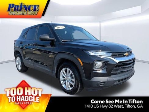 Used 2023 Chevrolet TrailBlazer LS FWD image 1