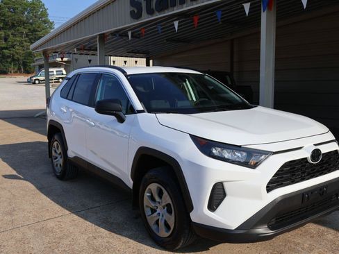 Used 2020 Toyota RAV4 LE w/ All Weather Liner Package FWD image 3